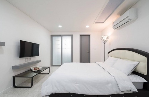 Gyeongju Casa | Gyeongju 322st Street Pension
