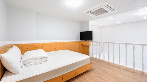Gyeongju Casa | Gyeongju jullietapoolvilla&kidspension