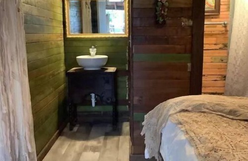 Round Top Apartamento | Gypsy Room at The 303