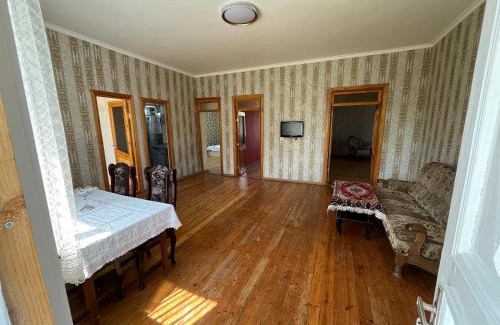 Gusanagyugh Casa | Gyumri House