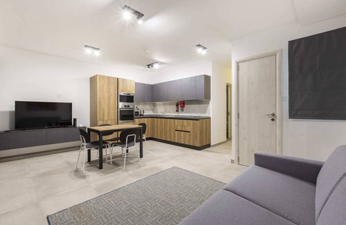 Gzira Apartamento | Gzira Suite 13-hosted by Sweetstay