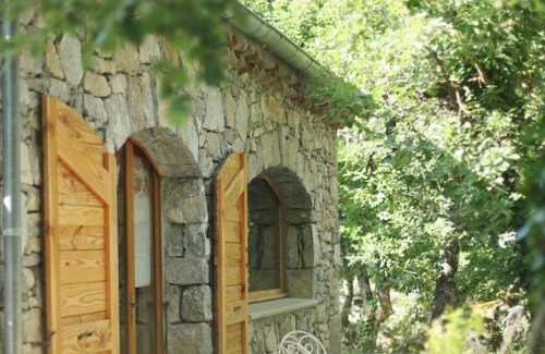 Lanas Casa | Hébergement en Pleine Nature & Piscine