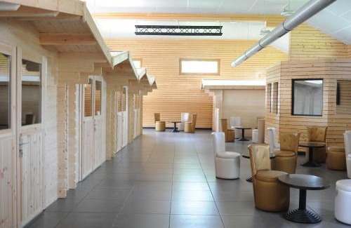 Aunay-sous-Auneau Casa | Hébergements le Camp d'Auneau - Les Marmottes