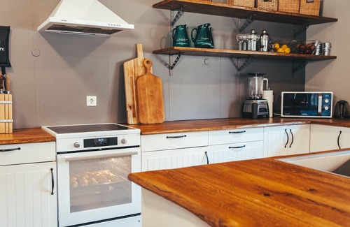 Siglufjorður Cabina | Hóll Adventure House - Perfect for groups!