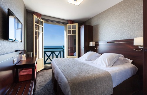 Courtoisville-Sillon-Moka Hotel | Hôtel Ambassadeurs