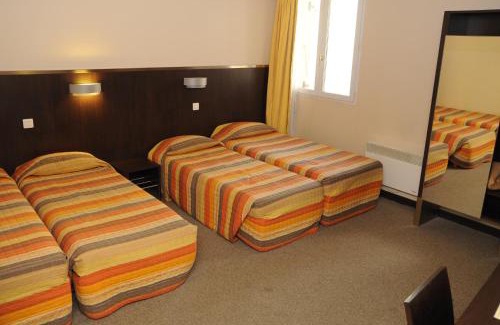Maisons-Alfort Hotel | Hôtel Au Petit Caporal