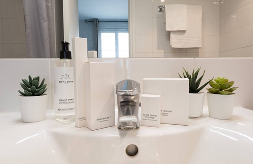 Val-de-Grace Hotel | Hôtel Beauvoir