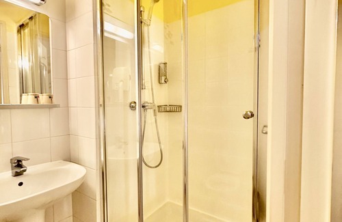 Montmartre Hotel | Hôtel Bellevue Paris Montmartre