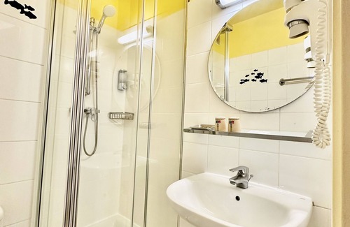 Montmartre Hotel | Hôtel Bellevue Paris Montmartre