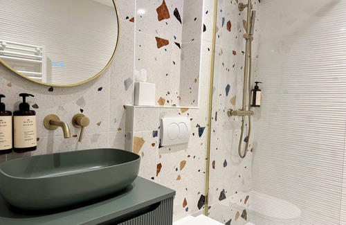 Issy-les-Moulineaux Hotel | Hôtel Bootcamp