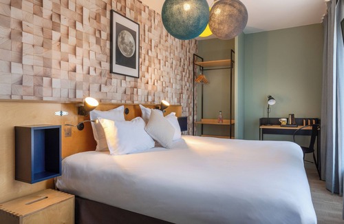 Issy-les-Moulineaux Hotel | Hôtel Bootcamp