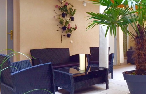 Montparnasse Hotel | Hôtel Clairefontaine