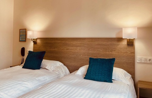 Juan-les-Pins Hotel | Hôtel Courbet