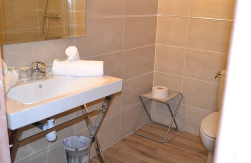 Calvi Hotel | Hôtel Cyrnea