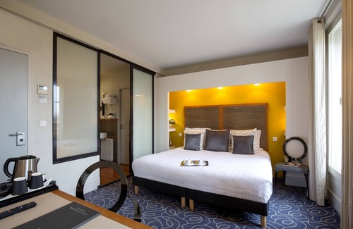 Hotel de Ville - Quinconces Hotel | Hôtel de Normandie