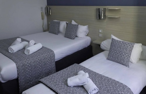 Puteaux Hotel | Hôtel de Paris La Défense