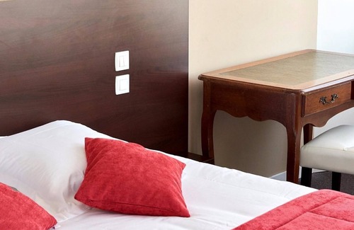 Ernee Hotel | Hôtel du Grand Cerf