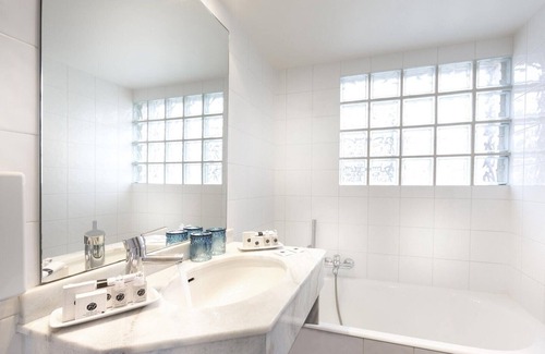 Les Halles Hotel | Hôtel Ducs D'Anjou