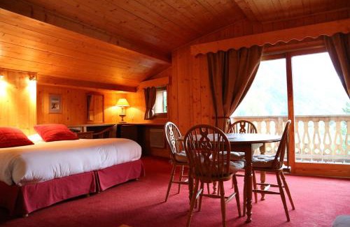 Le Lavancher Hotel | Hôtel Le Jeu de Paume