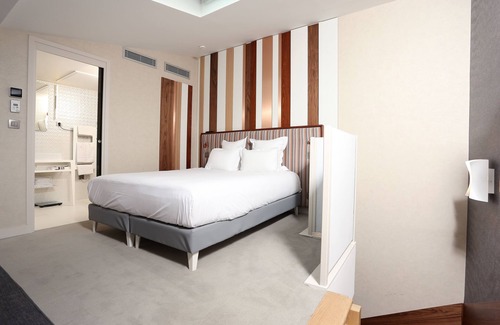 Madeleine Hotel | Hôtel Le Malown