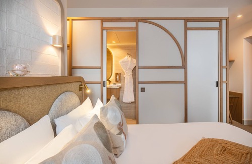 8th Arrondissement Hotel | Hôtel Le Monna Lisa by Inwood Hotels