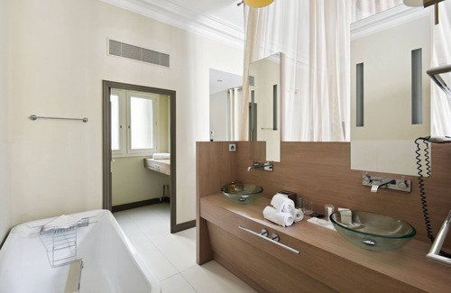Porte-Dauphine Hotel | Hôtel Le Paris Singulier
