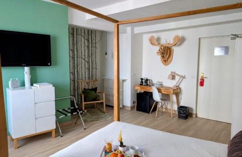 Juan-les-Pins Hotel | Hôtel Mademoiselle