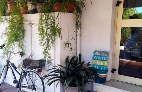 Cros-de-Cagnes Hotel | Hôtel Restaurant Brasilia