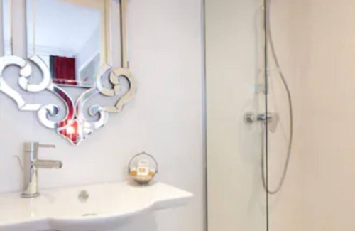 Quinze-Vingts Hotel | Hôtel Sleeping Belle - Gare de Lyon Bastille