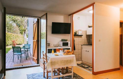 Saint-Paul-les-Dax Apartamento | Hôtel Studios Les Acacias