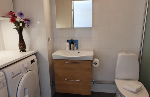 Upplands Vasby Municipality Apartamento | Högst up