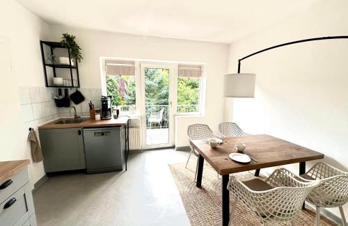 Emmerich Apartamento | Hügelhaus Green - Gemütliche Ferienwohnung mit Balkon