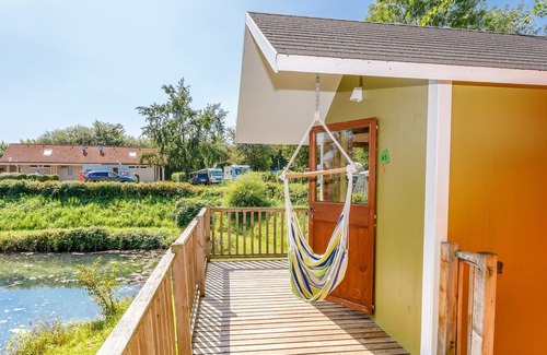 Au an der Donau Alquiler De RV | Hütte Wassermann mit Terrasse und Gemeinschaftsbad - Camping & Pension Au an der Donau
