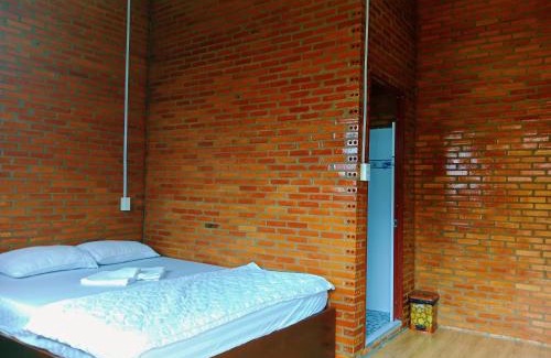 Quan Tom Hotel | Hương Rừng Nam Cát Tiên