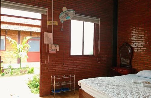 Quan Tom Hotel | Hương Rừng Nam Cát Tiên