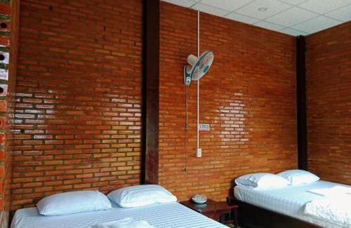 Quan Tom Hotel | Hương Rừng Nam Cát Tiên