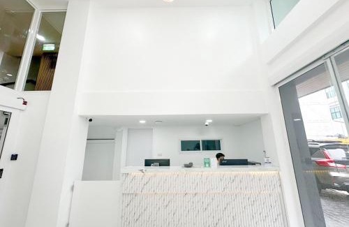 Bang Phlat Hotel | H-Banaat Hotel