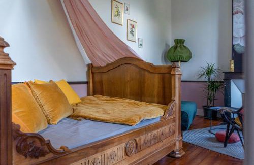 Surgeres Cama Y Desayuno | H de Surgères