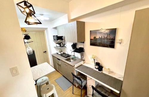 Ususan Apartamento | H&H at Grace Residences