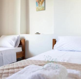 Filiatra Casa | H&H Helens House
