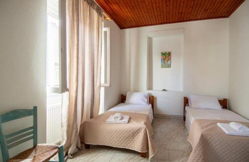 Filiatra Casa | H&H Helens House