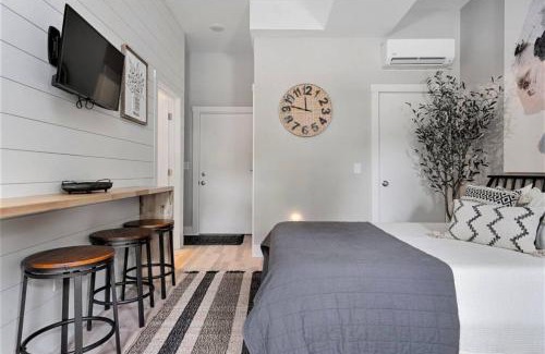 Traverse City Casa | H Studio Close to Downtown, Beaches and Wineries