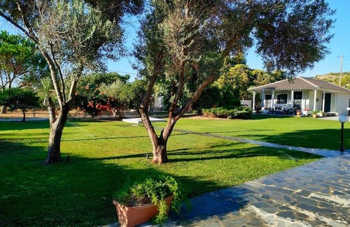 Ormos Panagias Casa | H&V Beachfront House in Trani Ammouda, Ormos Panagias