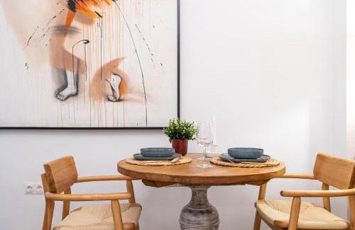 La Merced Apartamento | H2M Alamos Duplex, desk, dishwasher, oven, shower