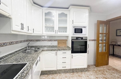 Jardin de la Abadia Apartamento | Holidays2Malaga Tomas de Echeverría 150 mts playa & Parking & WIFI
