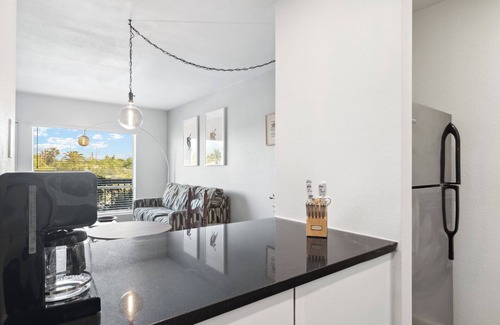 Camelback East Apartamento | H2O Perfect Blue with Pool & Parking