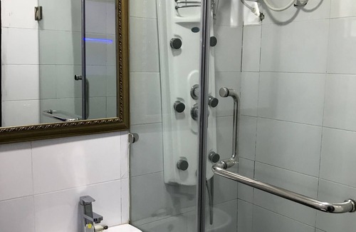 Lekki Phase 1 Hotel | H3 Luxury Cottage