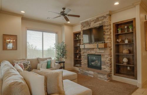 St. George Apartamento | H7-Heavenly-Ground Floor 3-bedroom Hillside View