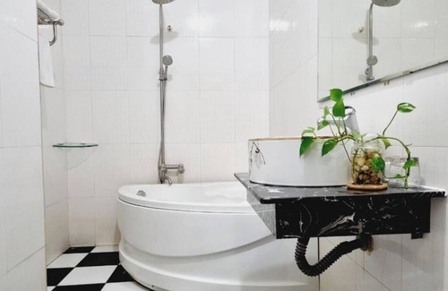 Linh Trung IEPZ Hotel | Ha Long hotel