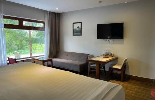 Cua Đai Hotel | HA Ocean Front Hotel and Apartment
